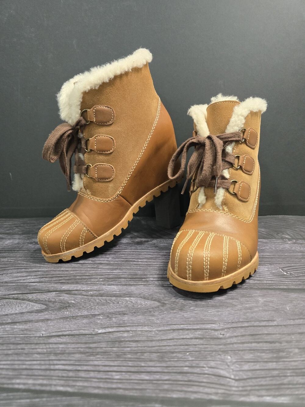 UGG Alasdair Waterproof Leather Shearling Wedge Boots Brown Women's 7.5 EUC